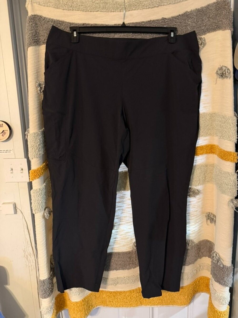 Duluth Trading Co Women's Departure Ankle Pants Plus Size 24W x 31 Black